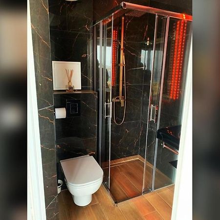 Golden View Przy Samym Morzu Plazy Apartment Приморско Екстериор снимка