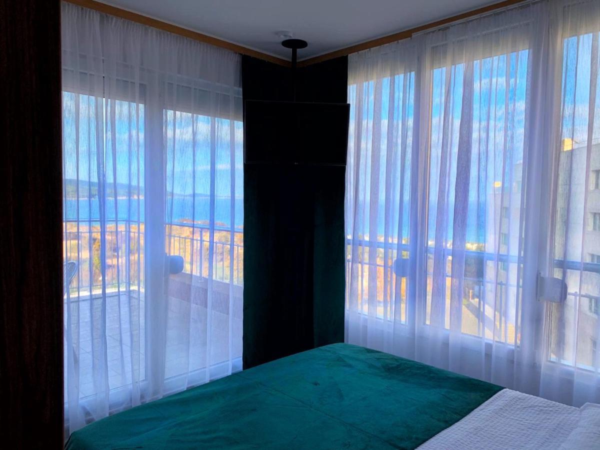 Golden View Przy Samym Morzu Plazy Apartment Приморско Екстериор снимка
